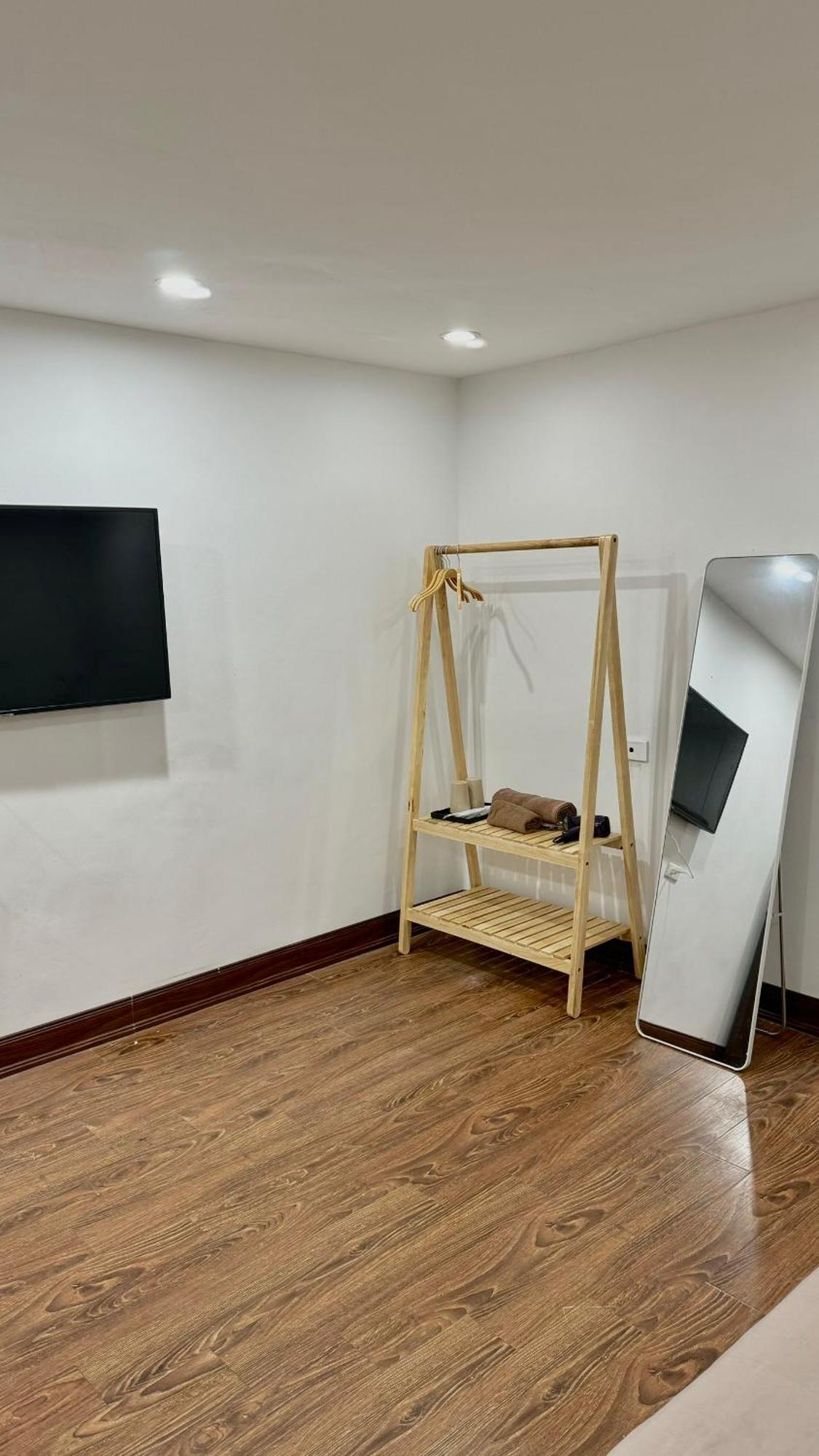 Bom House - Zxz Apartment Hanoi Luaran gambar